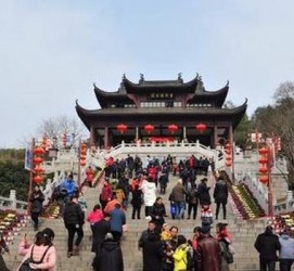江苏湖北旅游攻略(七月湖北旅游攻略)
