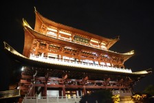 江苏长沙旅游攻略(长沙旅游攻略景点必去长沙美食街)