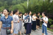 江苏中国的曲男伴游的简单介绍