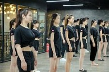江苏兼职模特进修班(学生怎么兼职模特)