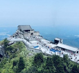 江苏湖南旅游攻略(武汉到湖南旅游攻略)