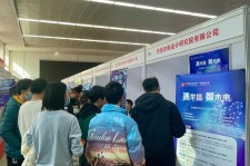 江苏北京伴游招聘 北京各大高校恢复线下招聘会，今年有什么不一样？记者探访