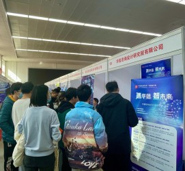 江苏北京伴游招聘 北京各大高校恢复线下招聘会，今年有什么不一样？记者探访