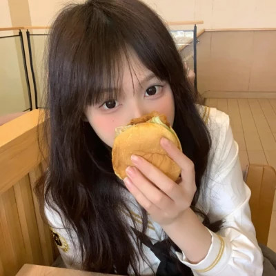 江苏伴游女生李心怡的资料