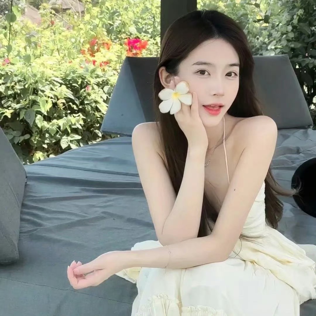 江苏伴游女生Claire的资料