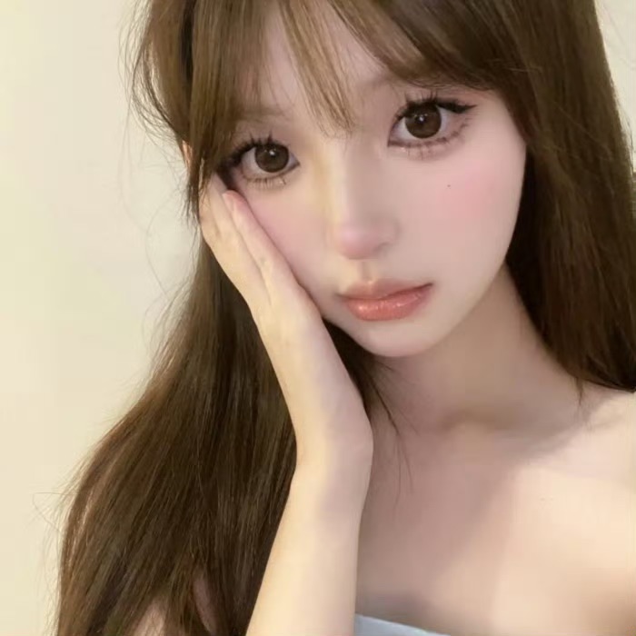 江苏伴游女生星晚的资料