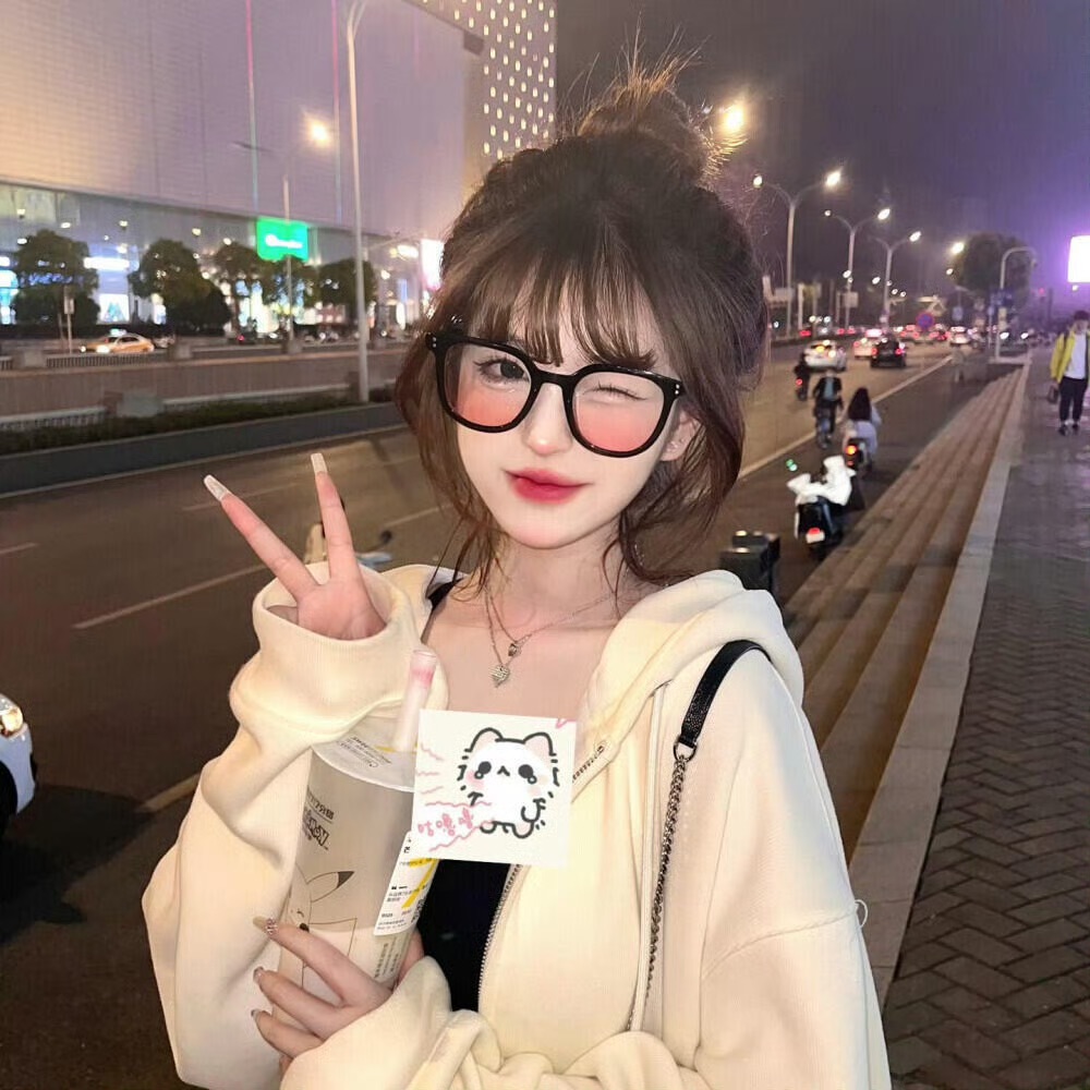 江苏伴游女生KIKI的资料