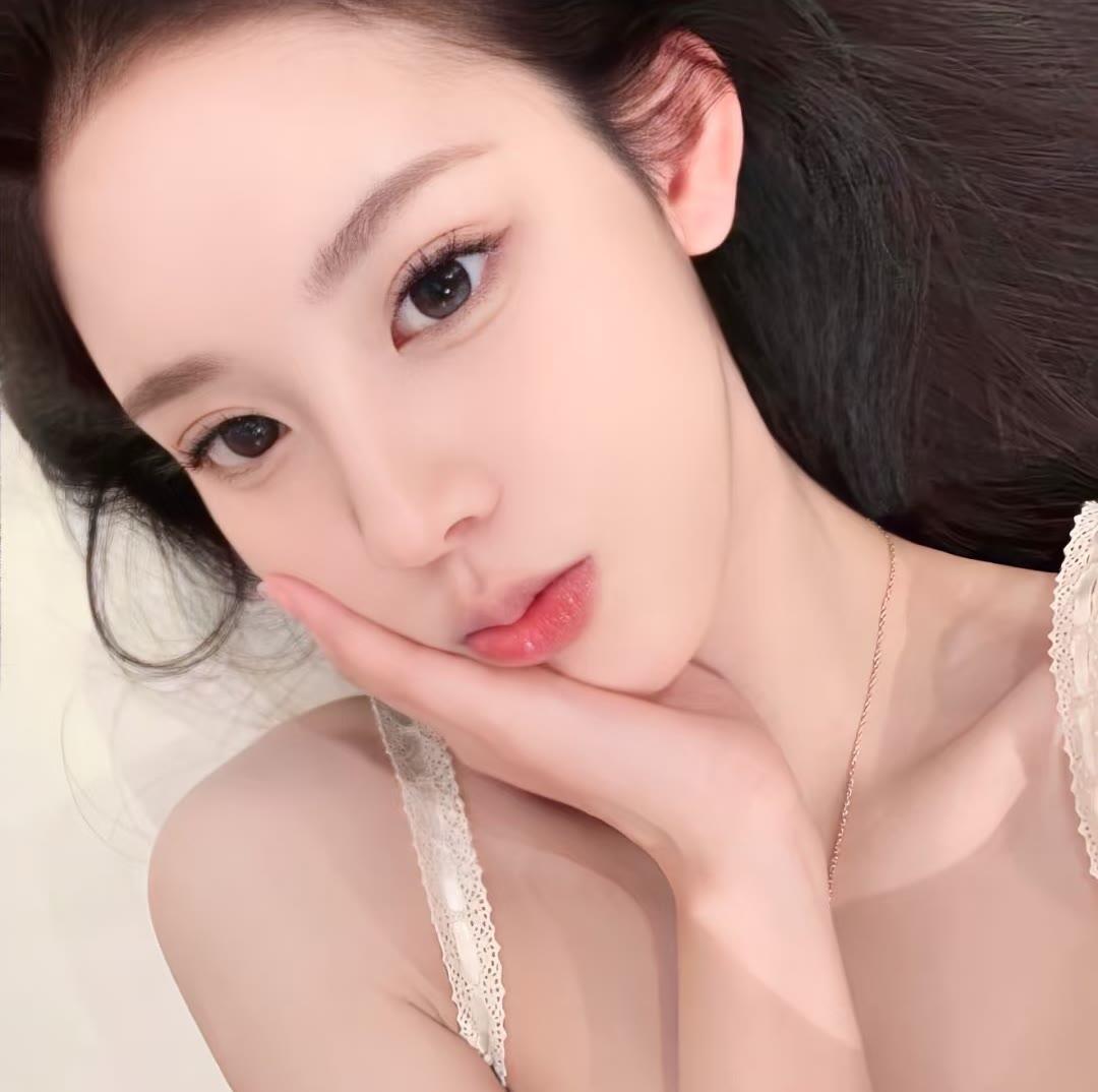 江苏伴游女生佛白易的资料