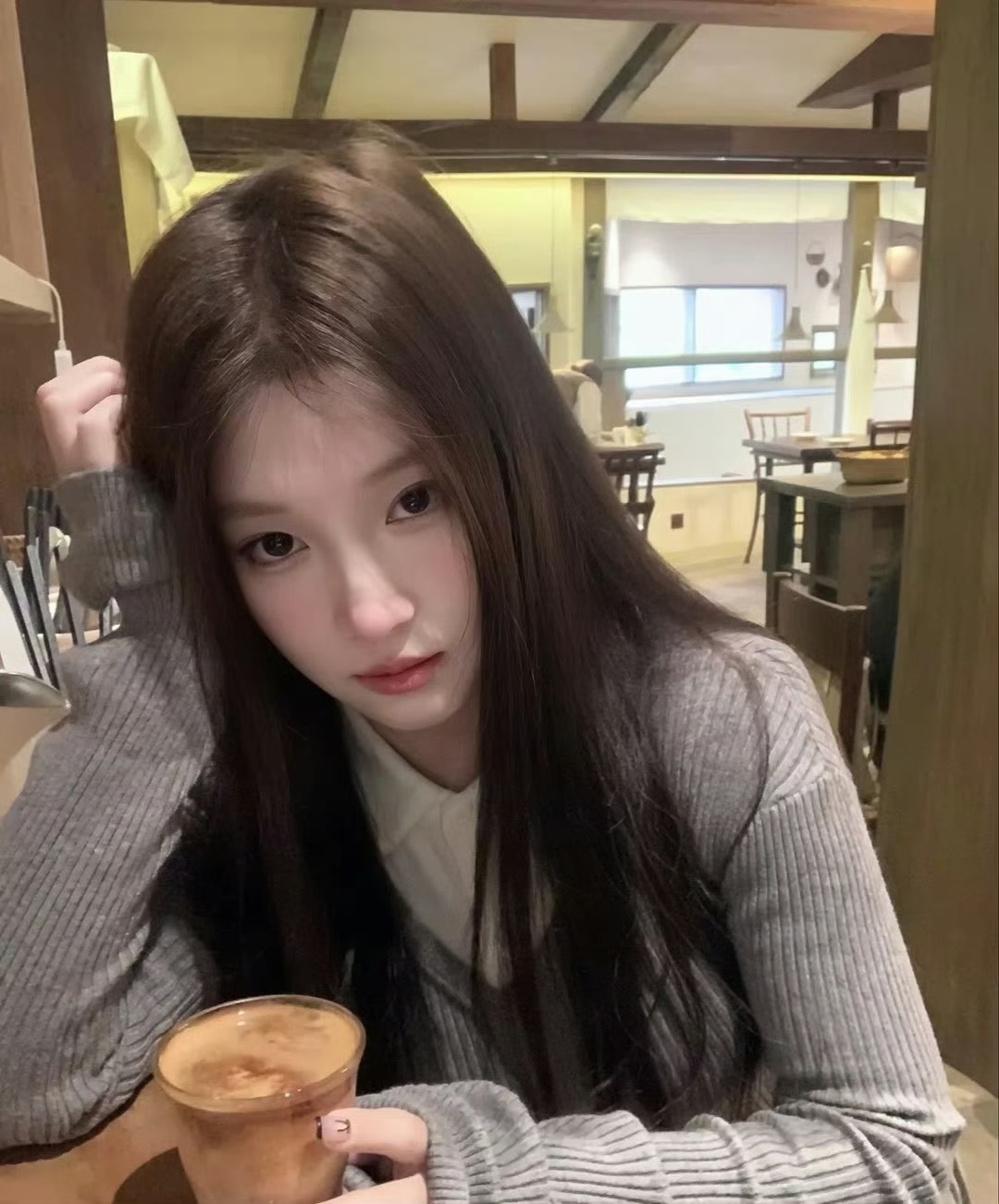 江苏伴游女生 | 柚子🍐的资料
